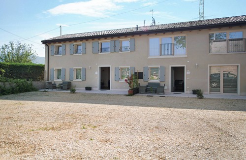 Caprino Veronese Apartment | Inviting Holiday Apartment "Casale La Coccinella Gelsomino" with Garden & Wi-Fi