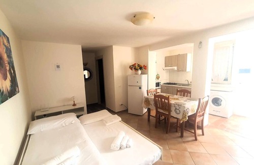 Laureana Cilento Apartment | Holiday apartment Laureana Cilento for 1 - 4 persons with 1 bedroom - Row house
