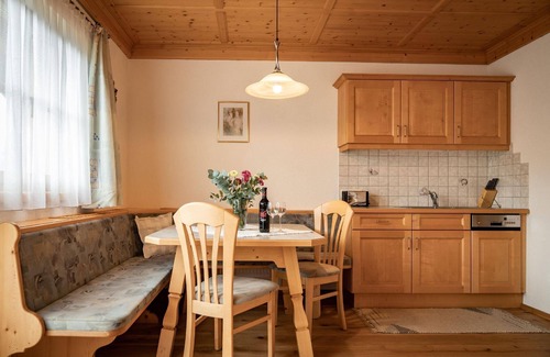 Innervillgraten House | Cozy Holiday Apartment in Innervillgraten for Families