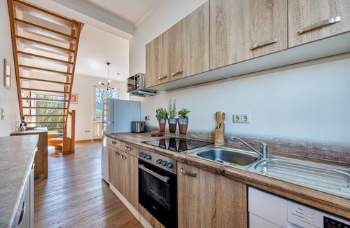 Muritz Apartment | Cozy Holiday Apartment "Storchennest" with Ocean Views & Terrace