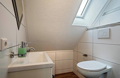 Friedrichshafen Apartment | Cozy Alpenblick Apartment: Balcony, Mountain View & Wi-Fi