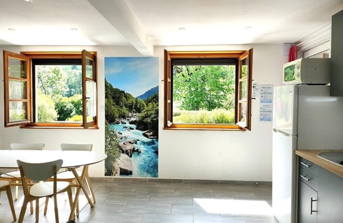 Foncine-le-Haut Apartment | Holiday apartment Foncine le Haut for 1 - 4 persons with 2 bedrooms - Row house