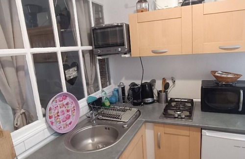 Villers-sur-Mer Apartment | Cozy Holiday Apartment in Villers sur Mer for 2 Guests