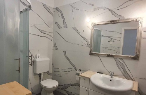 Novaki Pazinski Apartment | Oceanfront Holiday Apartment with Terrace and Spa
