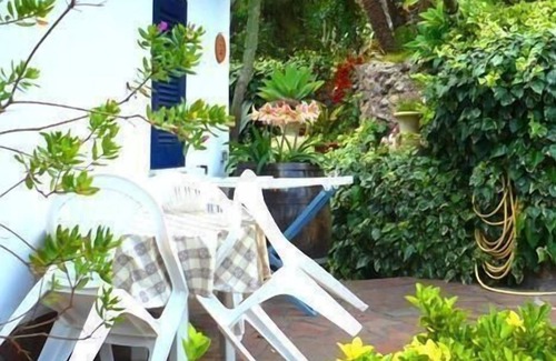 Barano d'Ischia House | Cozy Holiday Apartment in Barano d'Ischia for 3 Guests