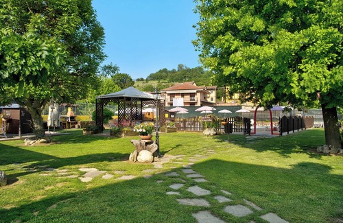 San Matteo Apartment | Relaxing Holiday Apartment "Jasmine" with Pool & Terrace