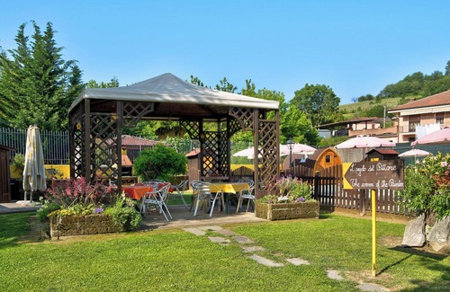 San Matteo Apartment | Relaxing Holiday Apartment "Jasmine" with Pool & Terrace