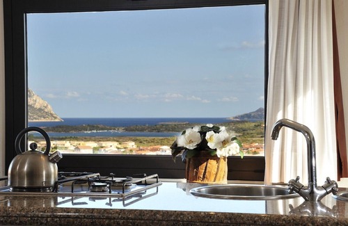 Porto San Paolo Apartment | Beautiful Two-Room Apartment with Sea View - L'Ea di Lavru