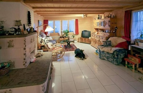 Aeschiried Apartment | Cozy Holiday Apartment in Aeschi b. Spiez for Families