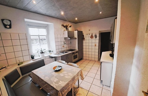 Neumagen-Dhron House | Inviting Holiday Apartment in Neumagen-Dhron for 4 Guests