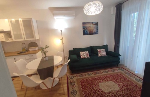 Balatonfenyves Apartment | Modern Waterfront Apartment with Air Conditioning & Ocean Views