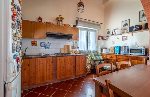Agnone Apartment | Holiday Apartment "Tramonto Sul Mare" near Beach with Private Terrace & Wi-Fi