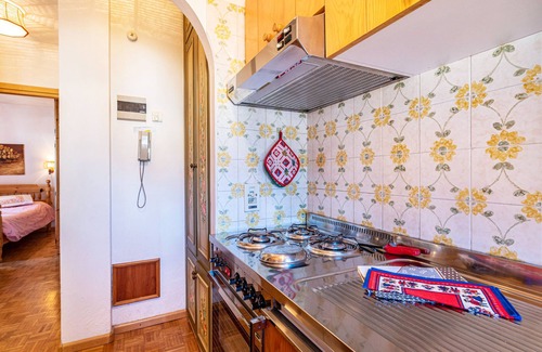 Pera Apartment | Cozy Mountain View Apartment "Ciasa Apelli" with Terrace
