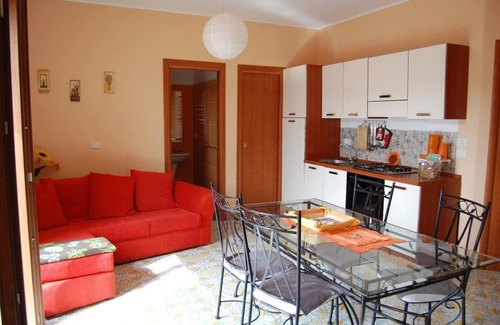 Santa Tecla Apartment | Cozy Acireale Apartment for 2-4 with Pool and Kitchen