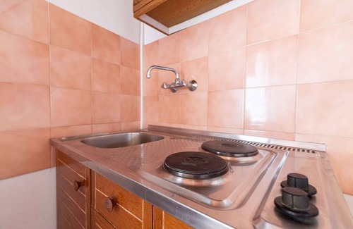 Kukljica Apartment | Cozy Adriatic Sea Apartment: Pet Friendly & Spa Amenities
