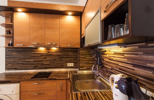 Aheloy Apartment | Cozy Holiday Apartment Aheloy with Pool & Family-Friendly Perks