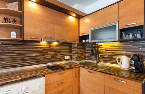 Aheloy Apartment | Cozy Holiday Apartment Aheloy with Pool & Family-Friendly Perks