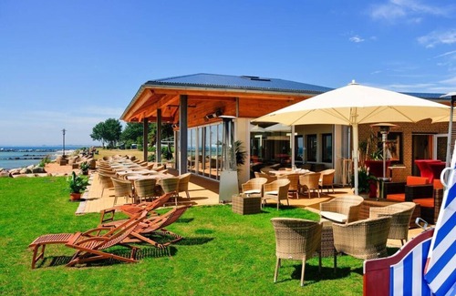 Wulfen House | Golf Course Retreat: Family-Friendly Holiday Apartment F 23 E