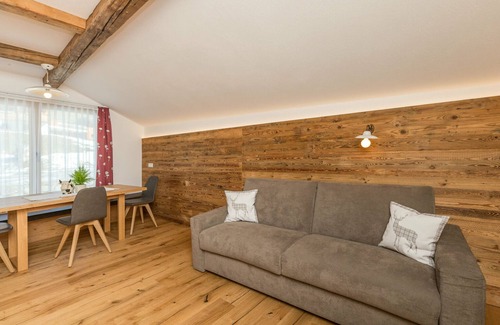 Valle di Casies Apartment | Mountain View Apartment 'Ausserharmerhof Bergdiamant' Awaits