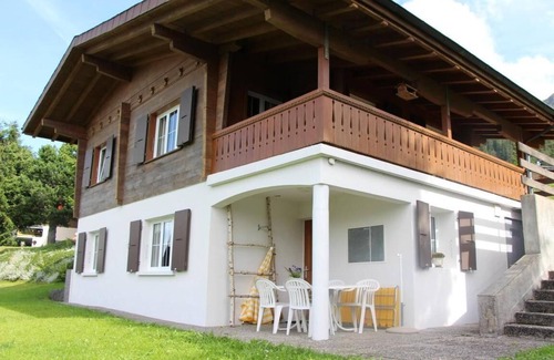 Axalp Apartment | Cozy Holiday Apartment Axalp for 1-4 Guests with Breakfast