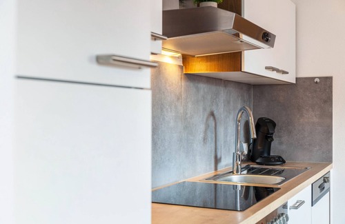 Stummerberg Apartment | Cozy Holiday Apartment "Bergglück Stummerberg" with Spa & Views