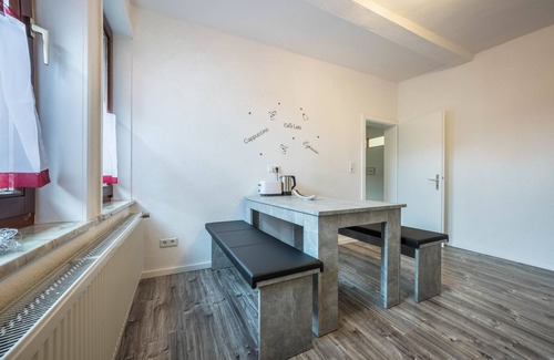 Hildesheim District Apartment | Guest Rated 10/10: Holiday Apartment "Bartölke" with Spa
