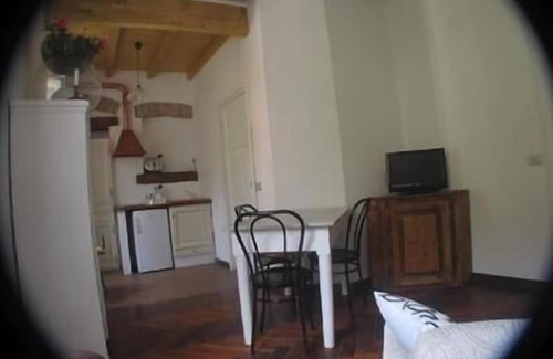 Belgirate Apartment | Cozy Holiday Apartment in Belgirate for 4 Guests