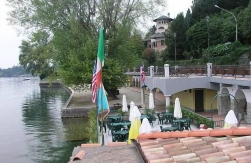 Belgirate Apartment | Cozy Holiday Apartment in Belgirate for 4 Guests