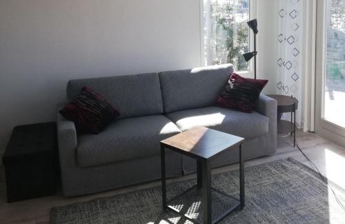 Stavoren Apartment | Family-Friendly Boathouse Holiday Apartment Awaits You