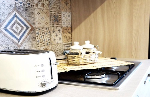 Caltagirone Apartment | Cozy Caltagirone Holiday Apartment with Kitchen & Breakfast