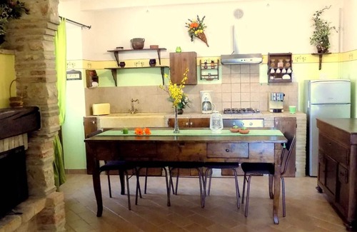 Cagli Apartment | Cozy Holiday Apartment in Cagli with Pool and Breakfast