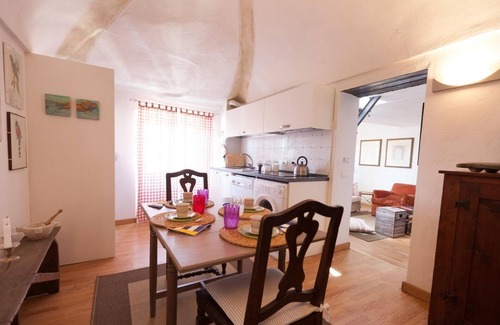Carro Apartment | Guest Rated 10/10: Cozy Holiday Apartment Carro for Families