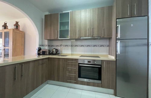 Torrox Costa Apartment | Exquisite Casa Del Sol: Beachfront with Sea View & Wi-Fi