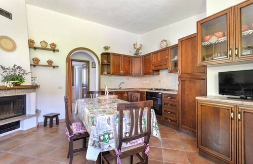 Marmi Apartment | Cozy Holiday Apartment "Casa Neda" with Private Garden