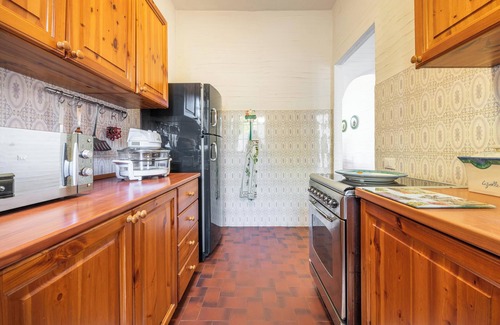 Sarroch Apartment | Cozy Holiday Apartment "Casa Nicole" Steps from the Sea