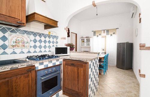 Irgoli Apartment | Elegant Casa Masala Apartment with Private Terrace & Garden