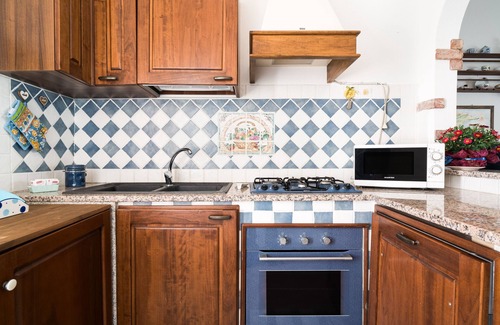 Irgoli Apartment | Elegant Casa Masala Apartment with Private Terrace & Garden