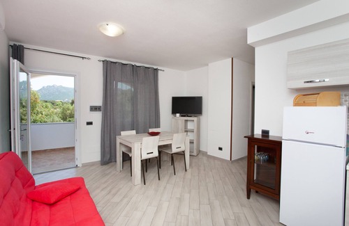 Padru Apartment | Exceptional Casa Michela: Mountain Views & Pet-Friendly Stay