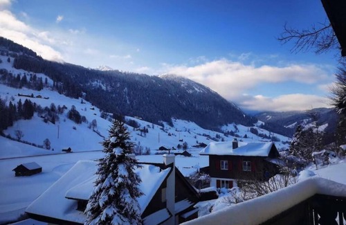 Alt Sankt Johann Apartment | Cozy Holiday Apartment in Alt St. Johann for 4 Guests