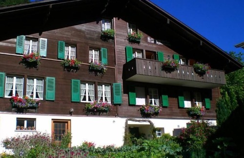 Lauterbrunnen Apartment | Cozy Holiday Apartment in Lauterbrunnen for 2-6 Guests