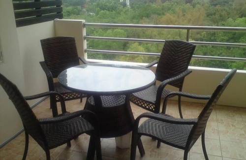 Hua Hin Apartment | Cozy Holiday Apartment in Cha-am with Pool and Spa