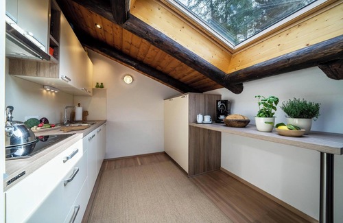 Meltina Apartment | Relaxing Chalet Marianna: Mountain View & Shared Garden