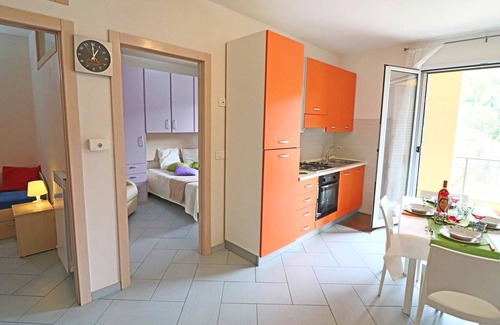 Otranto Apartment | Cozy Holiday Apartment "Claudia" with Balcony & Ocean Views