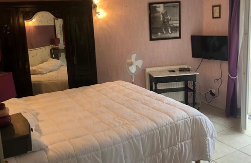 Saint-Gery Apartment | Holiday apartment Conduché for 1 - 10 persons with 4 bedrooms - Row house