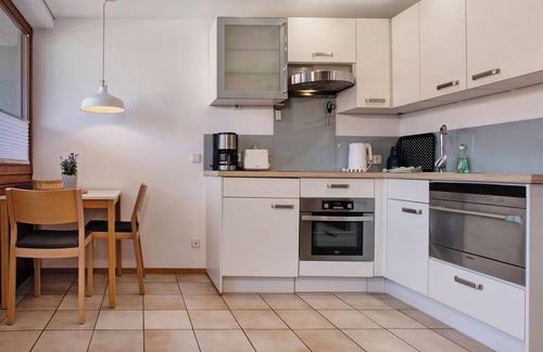 Langenargen Apartment | Cozy Holiday Apartment “DG2” at Heinemann Guest House