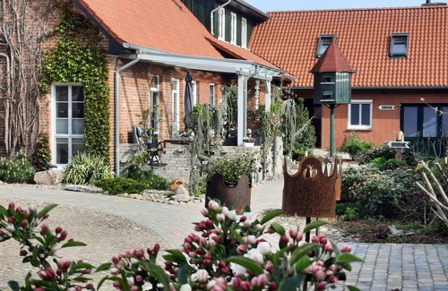 Kirchlinteln Apartment | Discover Taubenschlag: Ideal Family Retreat in Kirchlinteln