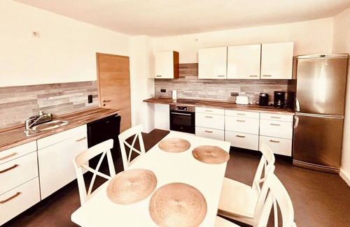 Lohr am Main Apartment | Holiday Apartment 'Mirjam' with Wi-Fi