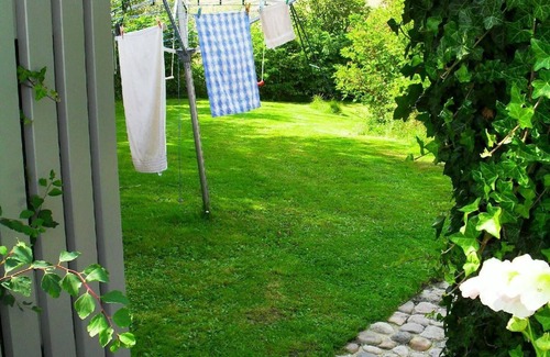Pellworm Apartment | Cozy Pellworm Holiday Apartment with Kitchen & Breakfast