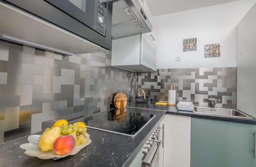 Cizici House | Inviting Holiday Apartment Dobrinj for 4 with Kitchen Access