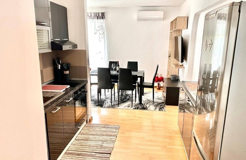 Klanfari Apartment | Convenient Holiday Apartment Dramalj for 1-5 Guests